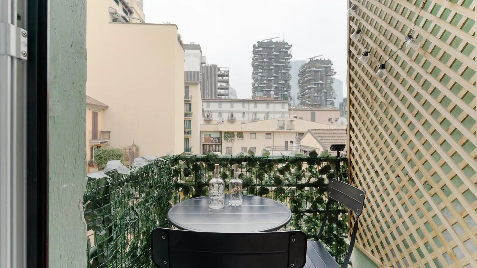 Apartmán Garibaldi - Isola - Luminoso Bilocale Con Balcone Milán